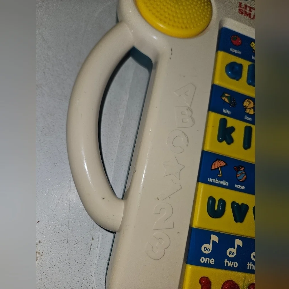 Vintage Vtech Little Smart Alphabet Desk!